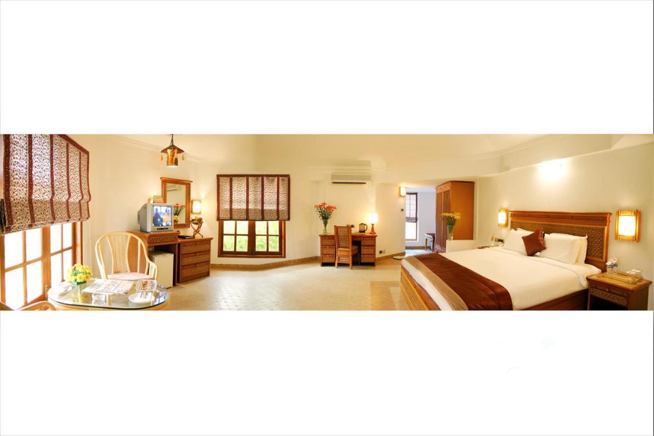 Chariot Beach Resort Mahabalipuram Extérieur photo